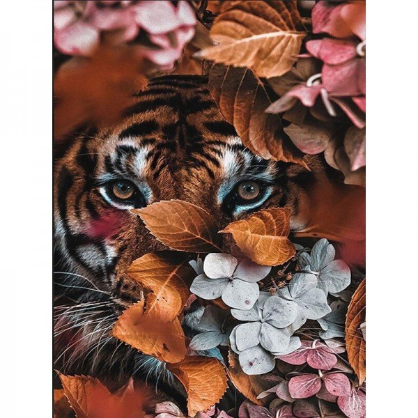 Tiger im Laub