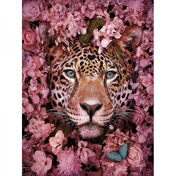 Leopard in Blumen