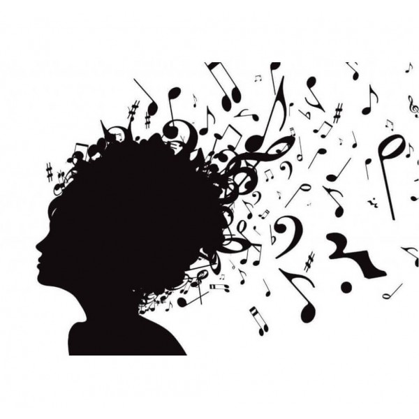 Frau mit Musiknoten